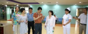 新加坡国际管理学院陈丽颖院长到院考察
