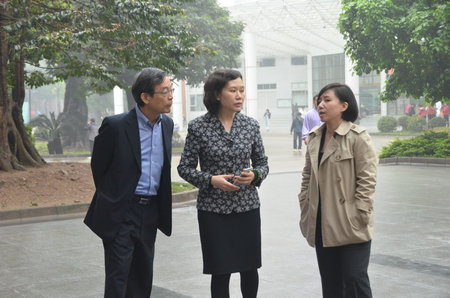 新加坡国际管理学院陈丽颖院长和刘圣烈主席与中山市小榄人民医院何淑明院长以及陈光辉副院长洽谈国际合作及交流