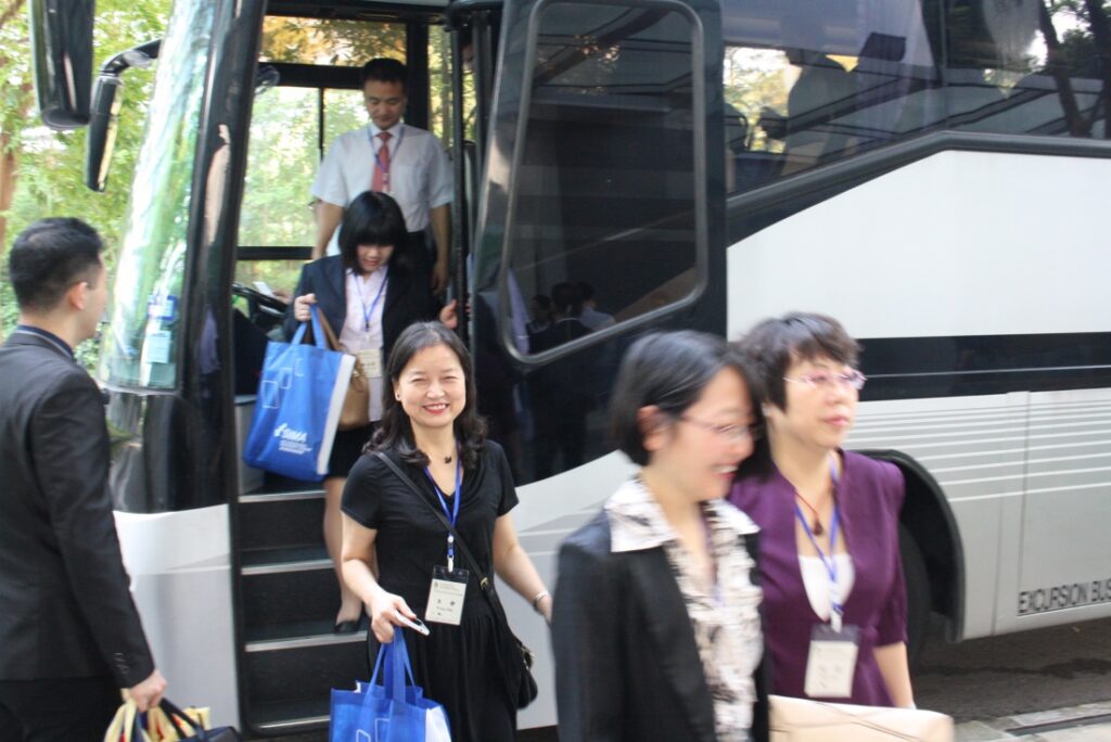 热烈欢迎国际应急管理学会、宝鸡市中心医院、潍坊医学院附属医院、高密市人民医院来我院学习交流