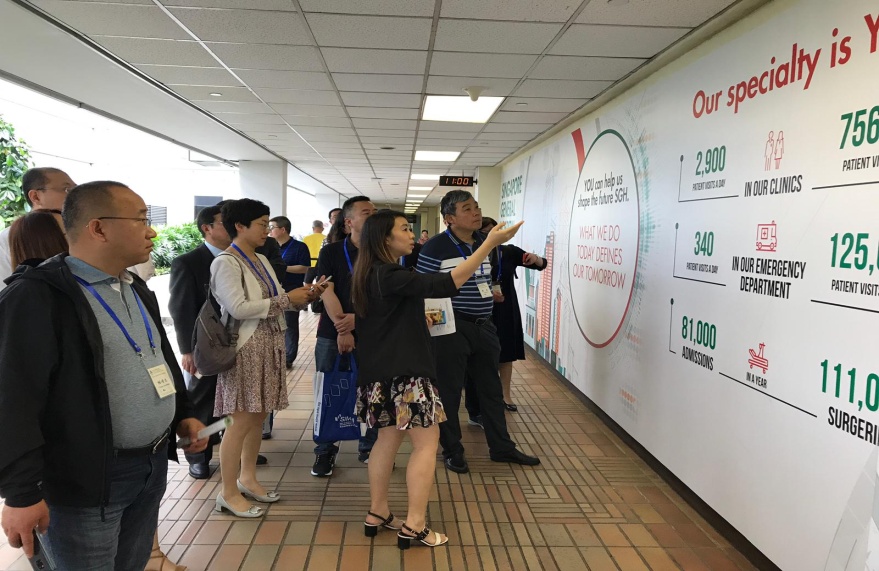 第331&332 期 65名学员相聚在新加坡国际管理学院