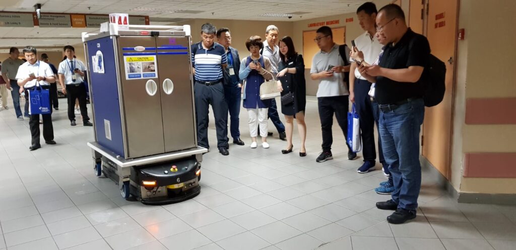 第331&332 期 65名学员相聚在新加坡国际管理学院