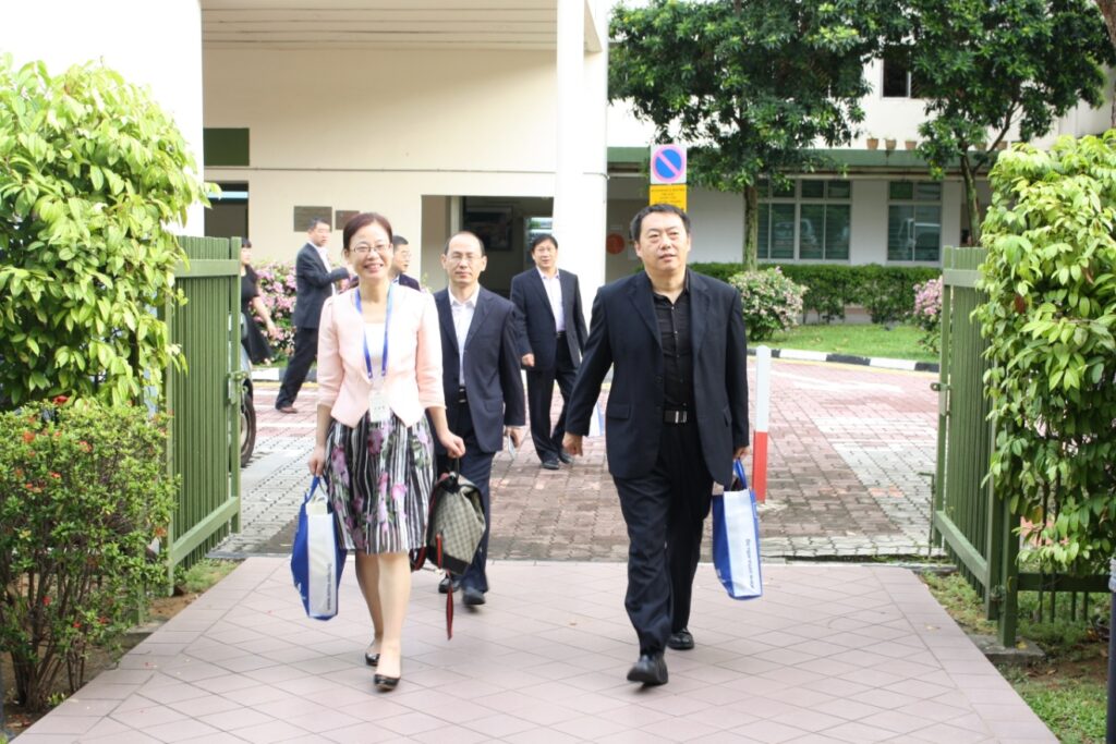 西安市教学名师赴新加坡国际管理学院专题培训 --新加坡学生创新能力培养专题培训班