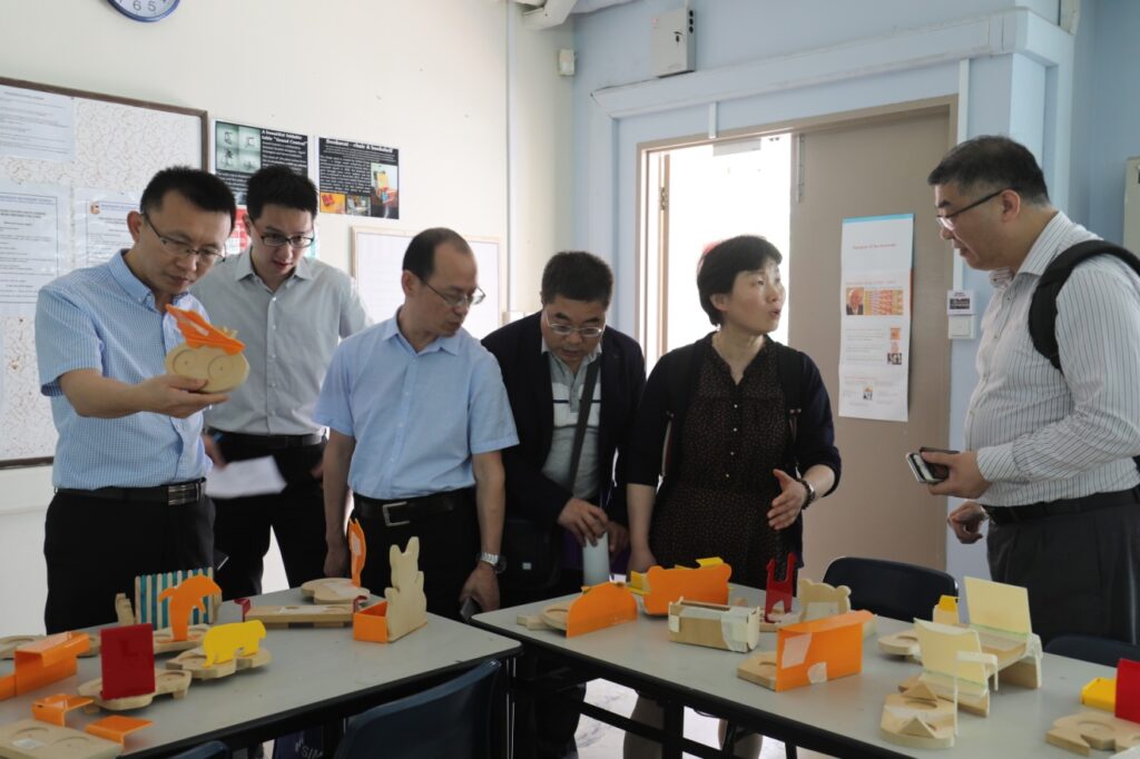 西安市教学名师赴新加坡国际管理学院专题培训 --新加坡学生创新能力培养专题培训班