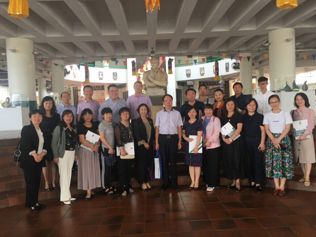 西安市教学名师赴新加坡国际管理学院专题培训 --新加坡学生创新能力培养专题培训班